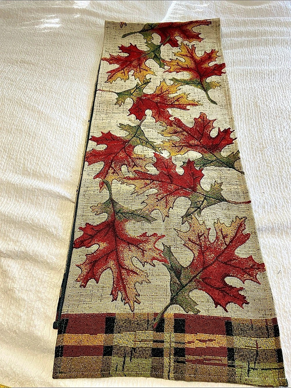Fall Leaf Table Runner Red, orange & Green Like New